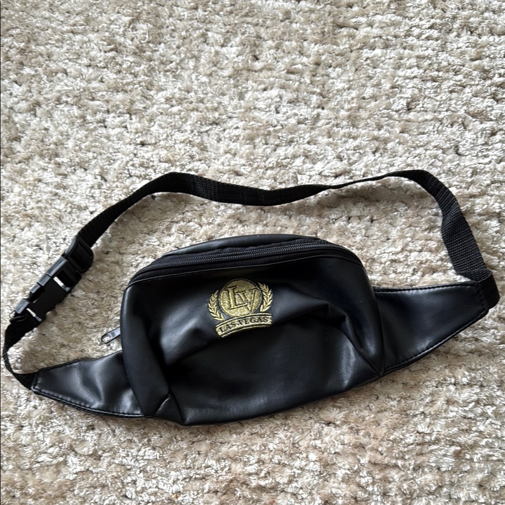 Las Vegas Black Nylon Fanny Pack Gold Circle LV Logo Travel Belt Bag